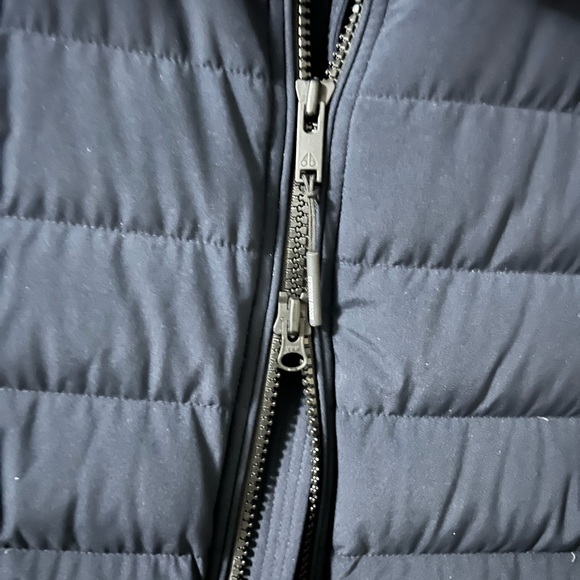 Men’s Navy Blue Laki Puff Jacket Sz Large - Picture 16 of 16